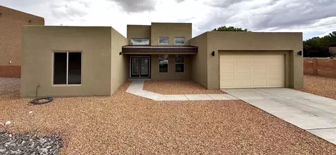 335 Manuel Sanchez Pl SW, Albuquerque, NM 87105