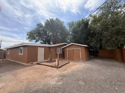 18 Gurule Rd # B, Peralta, NM 87042