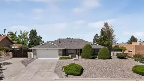 705 Navarra Way SE, Albuquerque, NM 87123
