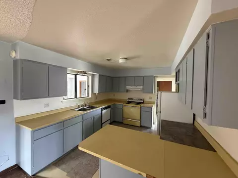 123 Garden Cir, Socorro, NM 87801