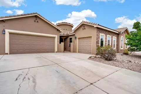 1621 Roble Dr SE, Albuquerque, NM 87124