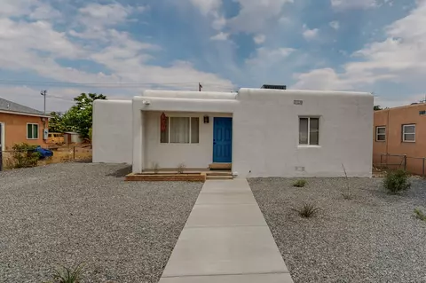 527 Gene Ave NW, Albuquerque, NM 87107