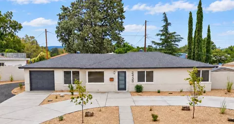2438 Hendola Dr NE, Albuquerque, NM 87110
