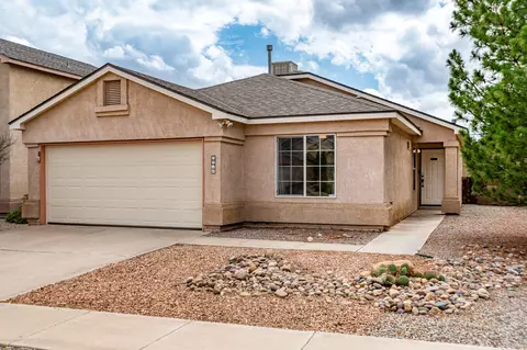 7716 Banyon Ave NW, Albuquerque, NM 87114