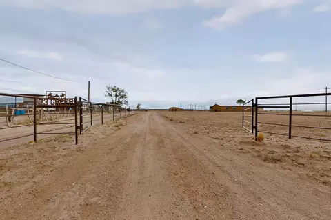 73 Greer Rd, Belen, NM 87002