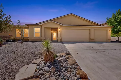 4982 Dream Dancer Dr NE, Rio Rancho, NM 87144