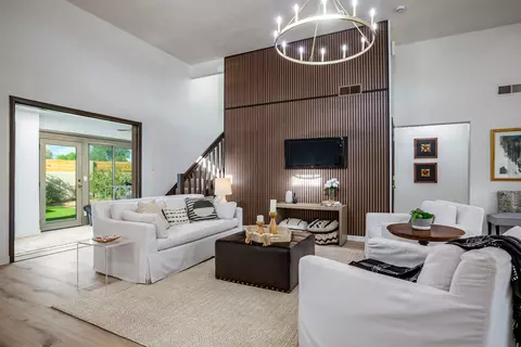 6425 Guadalupe Pl NW, Los Ranchos, NM 87107