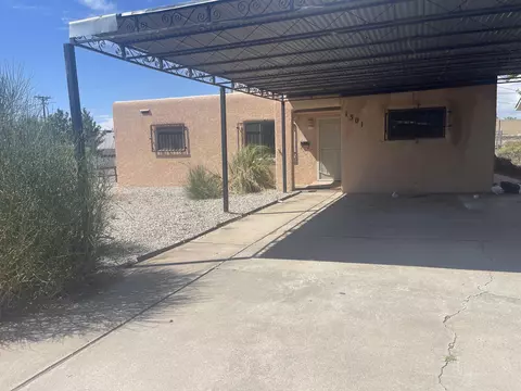 1301 Boatright Dr NE, Albuquerque, NM 87112