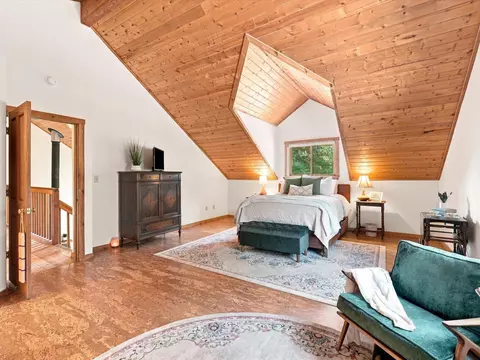 156 Valle Escondido Rd, Taos, NM 87571