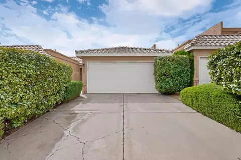 4909 Sereno Dr NE, Albuquerque, NM 87111