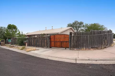 15 N Sierra Pl # B, Santa Fe, NM 87508