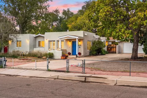 3123 Spur Ct NW, Albuquerque, NM 87104