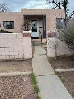 526 Dartmouth Pl SE, Albuquerque, NM 87106
