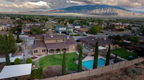 2309 Agua Fria Dr NE, Rio Rancho, NM 87144