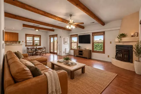 7405 Eagle Crest Ave NE, Albuquerque, NM 87113