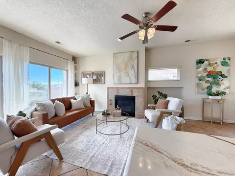 4428 Sunflower Ct SE, Rio Rancho, NM 87124