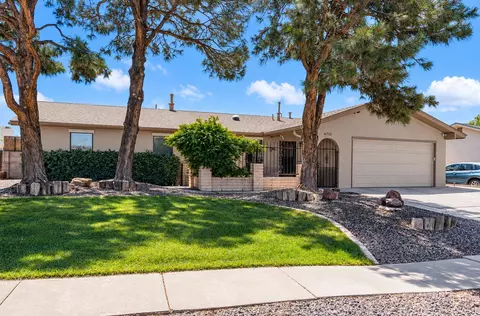 6712 Beck Dr NE, Albuquerque, NM 87109