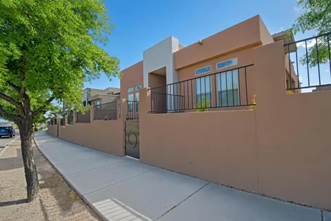 5413 E Village Ave NE, Rio Rancho, NM 87144