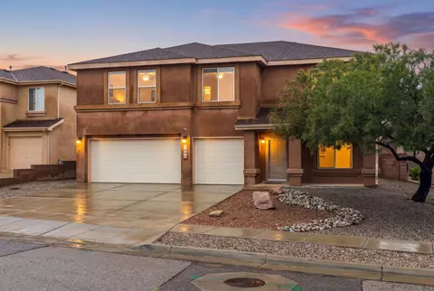 1060 Capitan St NW, Los Lunas, NM 87031