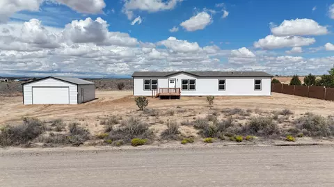 45 10th Ave NE, Rio Rancho, NM 87144