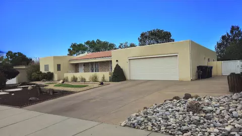 9301 Camino Del Sol NE, Albuquerque, NM 87111
