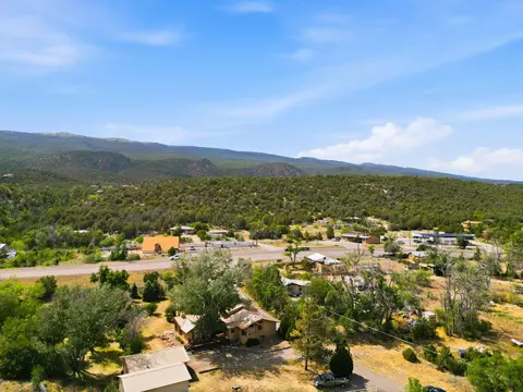 4 Cirquela Rd, Cedar Crest, NM 87008