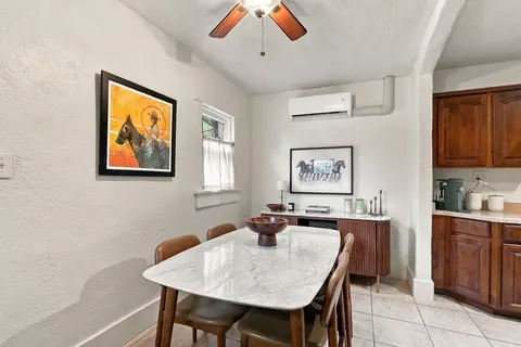 Dining - 923 Arno St SE, Albuquerque, NM 87102 photo 2 of 3