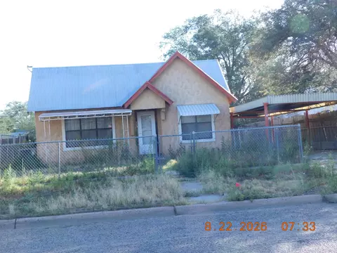713 S Main Ave, Portales, NM 88130