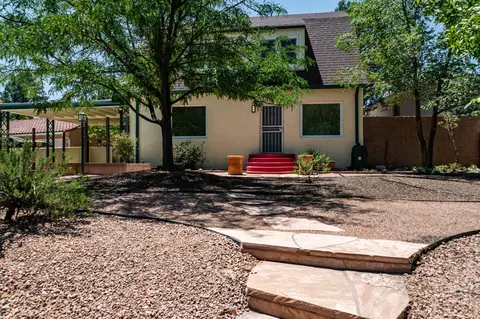 1309 Ridgecrest Dr SE, Albuquerque, NM 87108