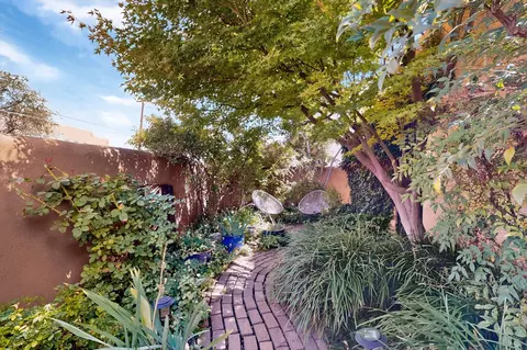 1730 Griegos Rd NW, Albuquerque, NM 87107