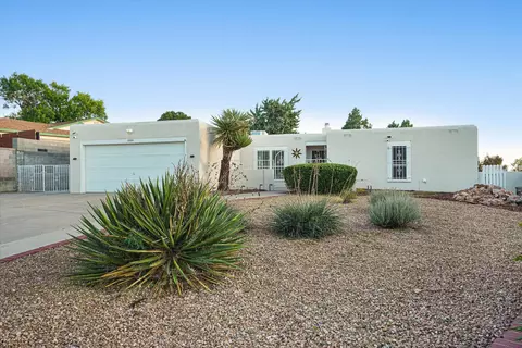 1333 Monte Largo Dr NE, Albuquerque, NM 87112