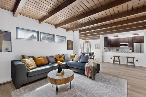 8413 Aztec Rd NE, Albuquerque, NM 87111