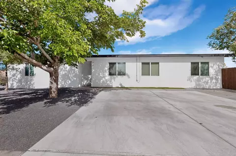 900 57th St NW, Albuquerque, NM 87105
