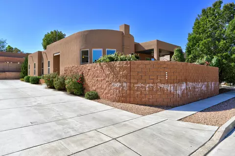 5320 Sacate Ave NW, Albuquerque, NM 87120