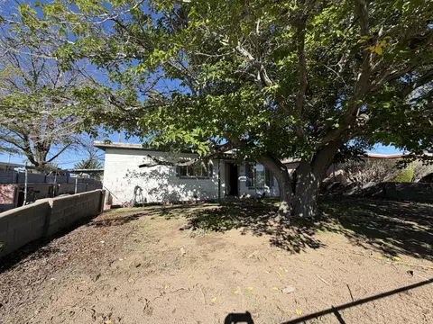1413 Wheeler Ave SE, Albuquerque, NM 87106