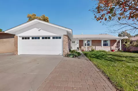 6704 Barnhart St NE, Albuquerque, NM 87109