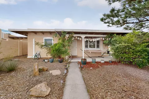 2808 Kathryn Ave SE, Albuquerque, NM 87106