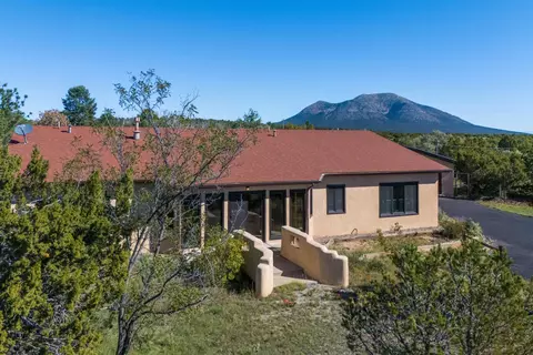 1321 Mountain Valley Rd, Sandia Park, NM 87047