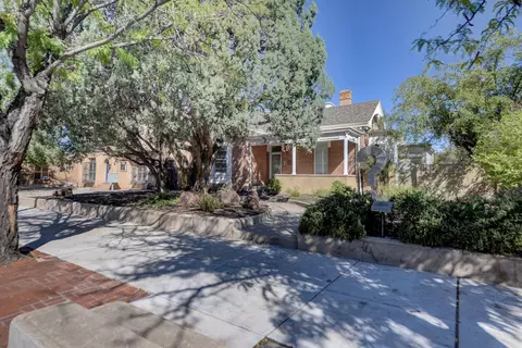 909 Copper Ave NW, Albuquerque, NM 87102