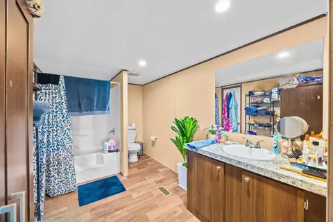 809 Maple Ave, Moriarty, NM 87035 photo 16