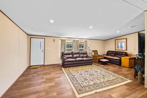 809 Maple Ave, Moriarty, NM 87035 photo 9