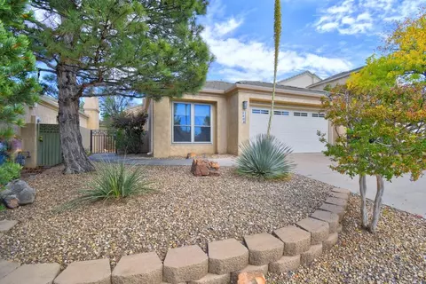 2408 High Point Ct NE, Albuquerque, NM 87112