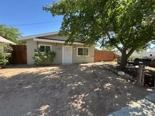 4104 6th St NW, Albuquerque, NM 87107