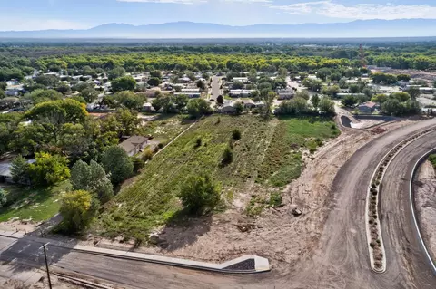 1664 Los Lentes Rd SE, Los Lunas, NM 87031
