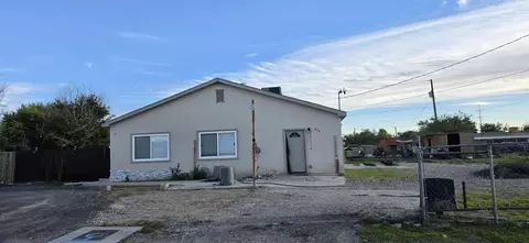 228 Valley High St SW, Albuquerque, NM 87105