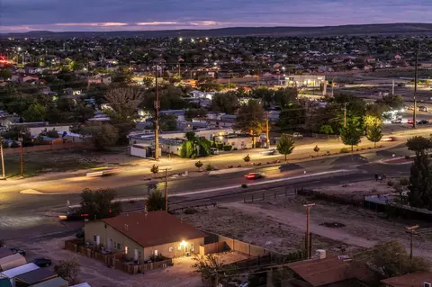 9607 Central Ave NW, Albuquerque, NM 87121