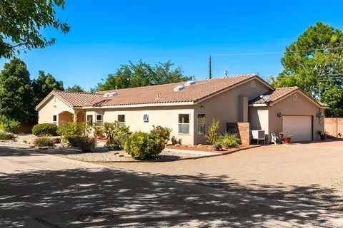 815 Los Poblanos Ranch Rd NW, Albuquerque, NM 87107