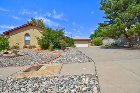 2021 Monte Largo Dr NE, Albuquerque, NM 87112