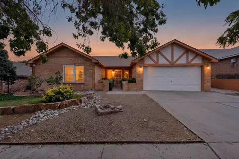 7114 Grange Ave NW, Albuquerque, NM 87120