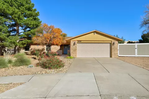 7915 Puritan Ct NE, Albuquerque, NM 87109